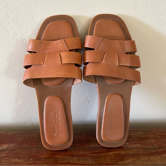 NEW Seychelles Practically Sandals - Picture 1 of 5